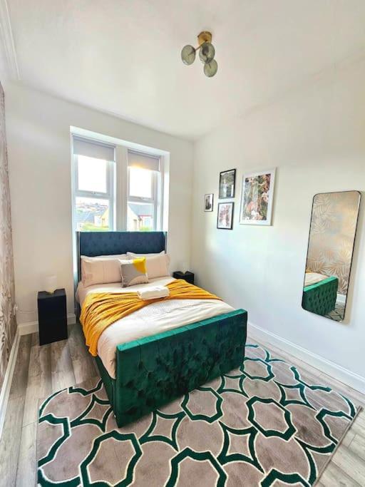 Spacious Haven With Free Parking Glasgow Buitenkant foto
